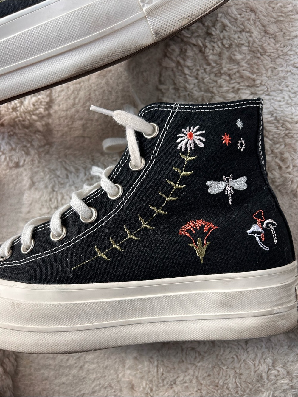 Converse Chuck Taylor All Star Lift Sneakers Enchanted Garden Embroidered 7.5 - Picture 5 of 9